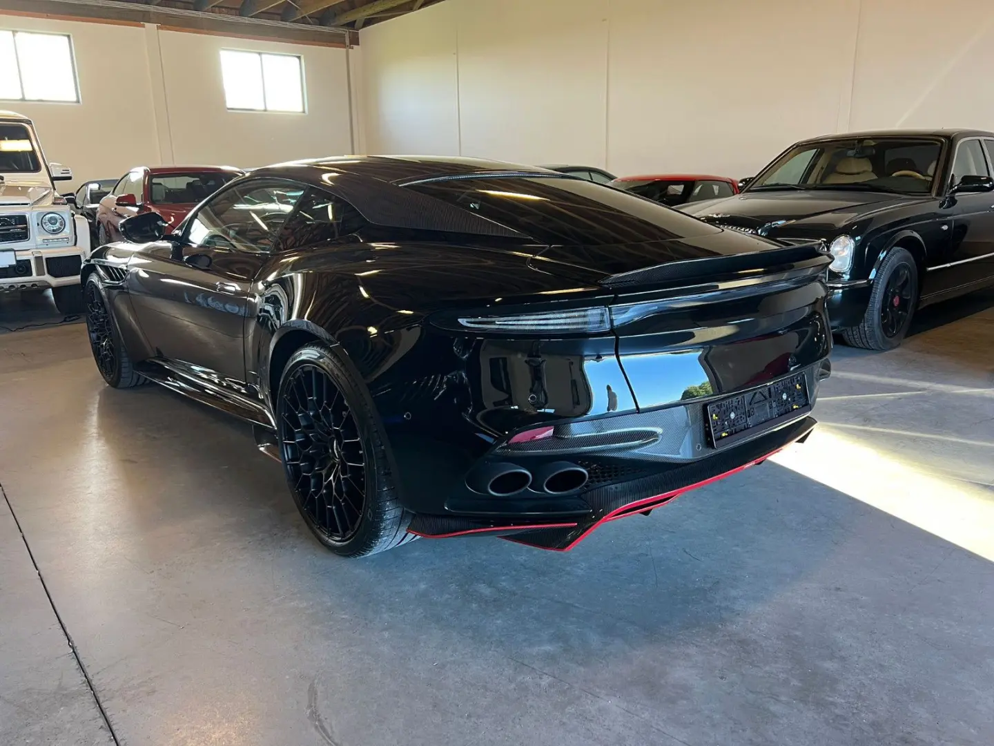 DBS 5.2 V12 770 Ultimate-SONDERMODELL-LEASING-