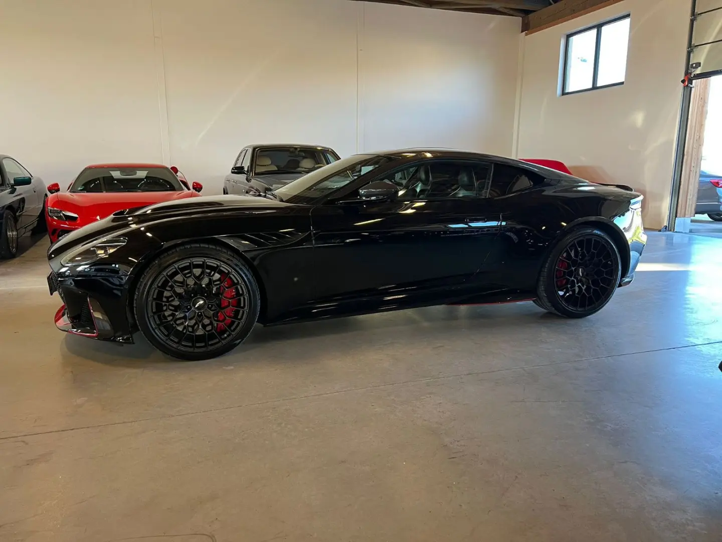 DBS 5.2 V12 770 Ultimate-SONDERMODELL-LEASING-