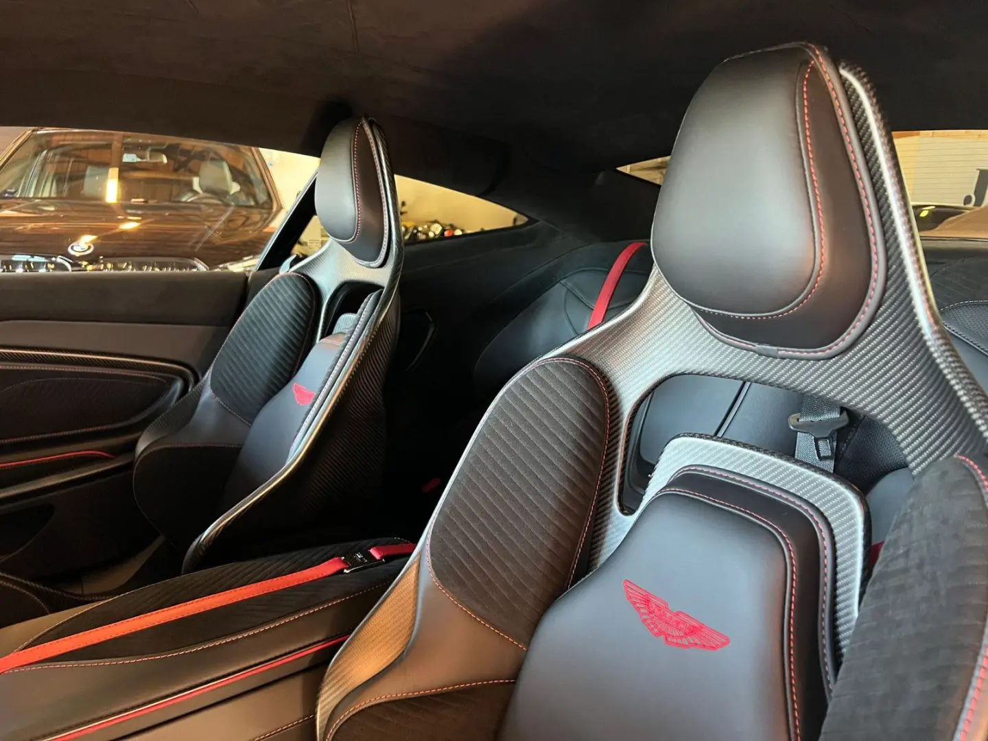 DBS 5.2 V12 770 Ultimate-SONDERMODELL-LEASING-