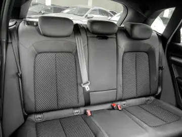 Q5 40 quattro ALU18 eKLAPPE CARPLAY SITZHEIZUNG