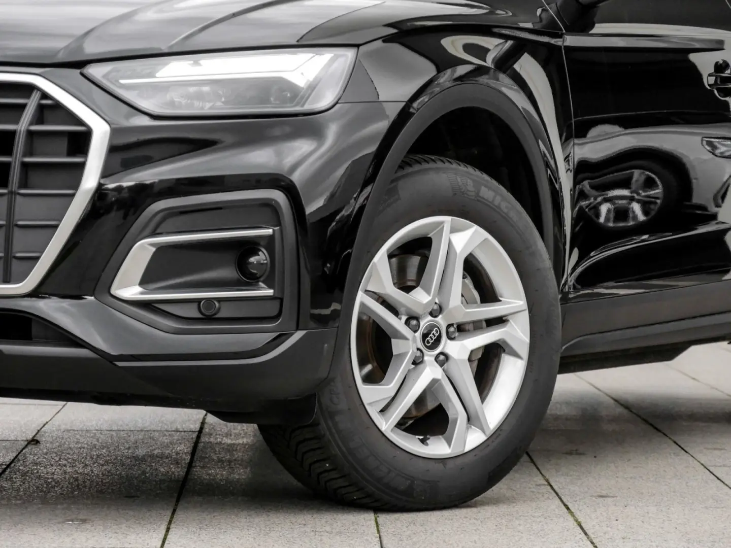 Q5 40 quattro ALU18 eKLAPPE CARPLAY SITZHEIZUNG