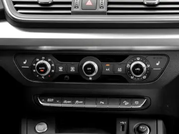 Q5 40 quattro ALU18 eKLAPPE CARPLAY SITZHEIZUNG