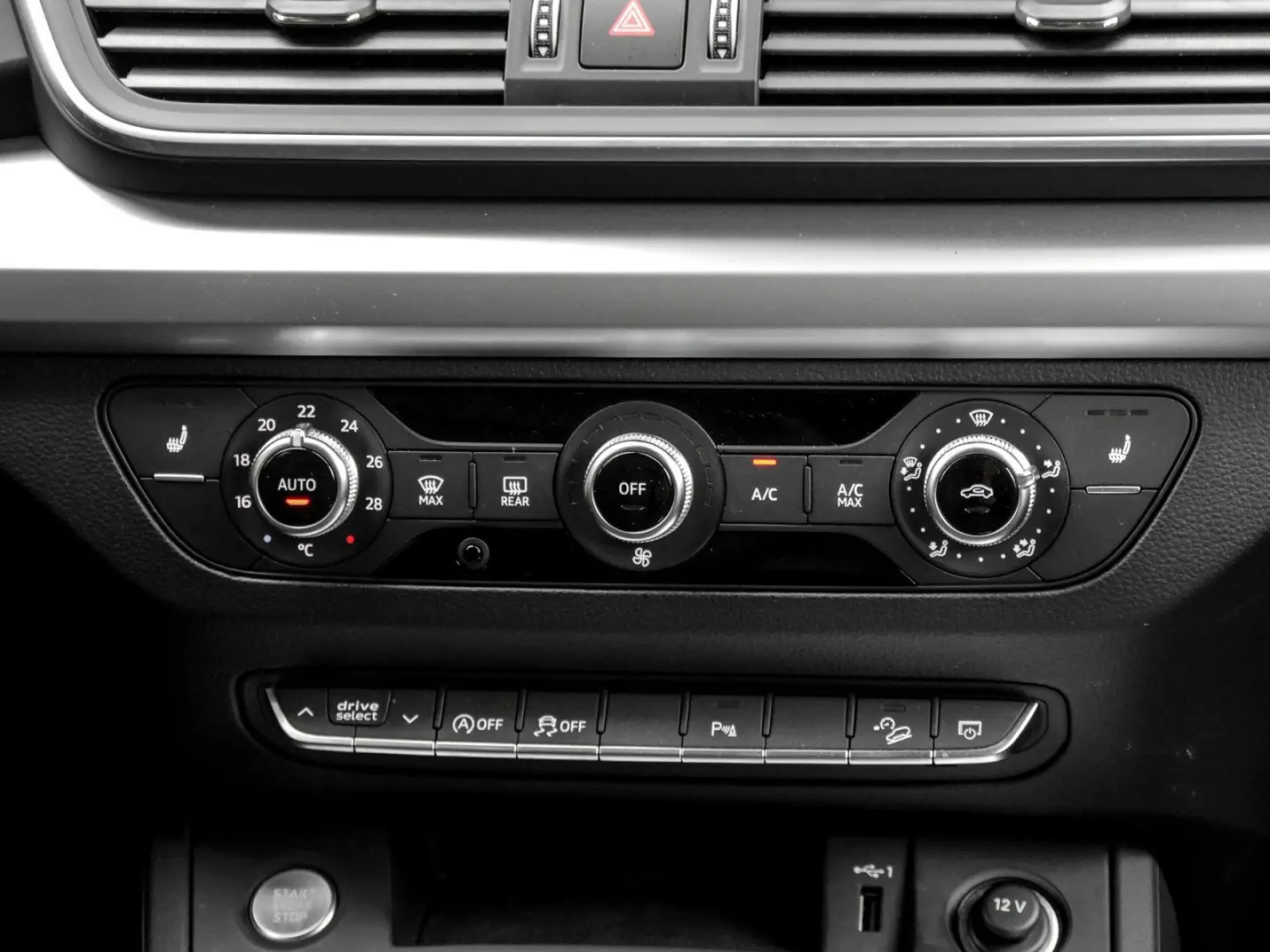 Q5 40 quattro ALU18 eKLAPPE CARPLAY SITZHEIZUNG