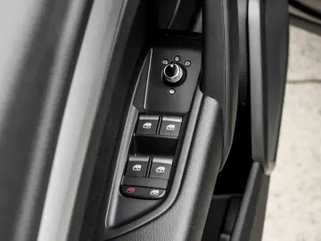 Q5 40 quattro ALU18 eKLAPPE CARPLAY SITZHEIZUNG