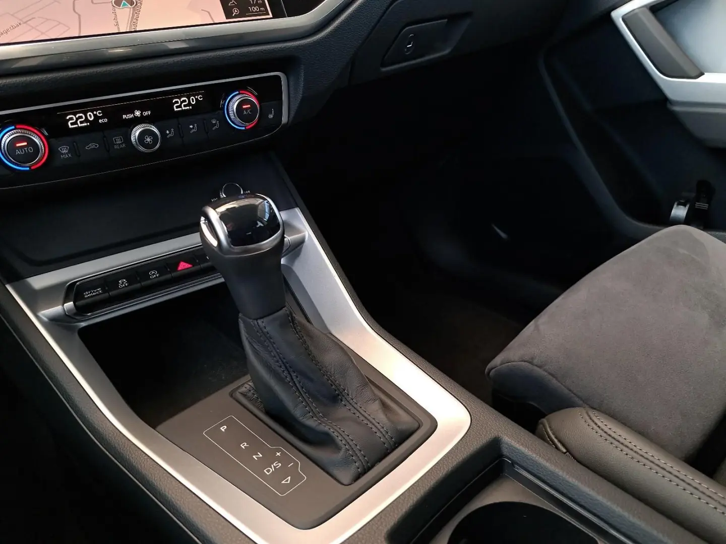 Q3 SPORTBACK 35 TFSI S-TRONIC S LINE NAVI LED SP
