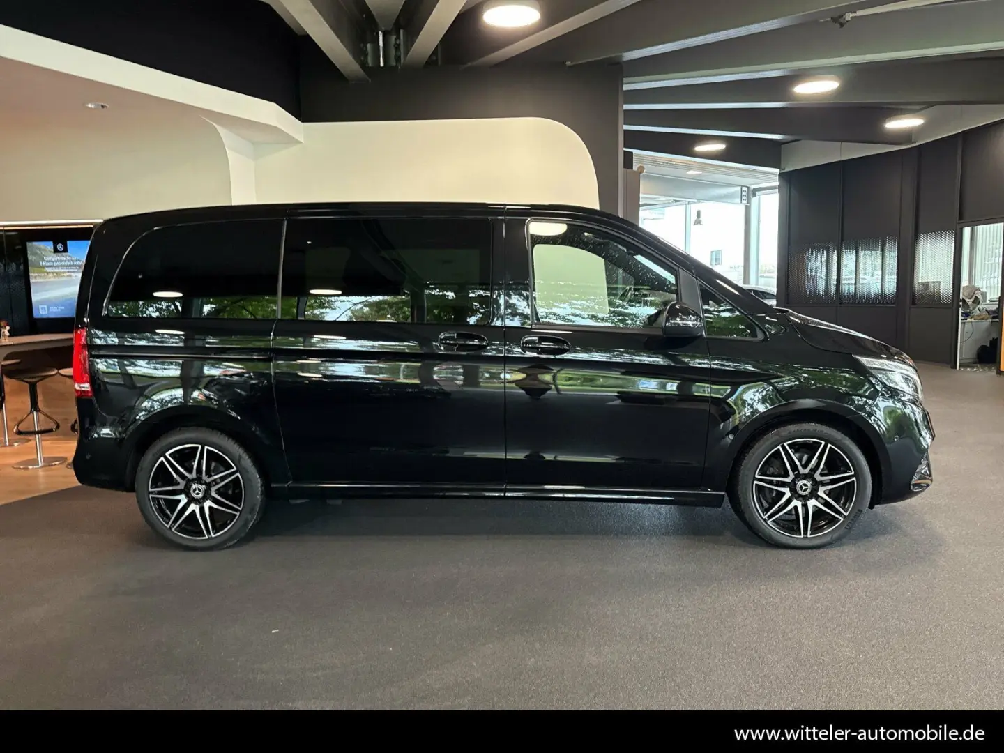 V 300 d 4MATIC kompakt AMG+STANDHZ+CARPLAY+NAVI