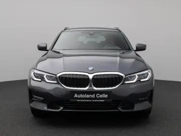 330i xD SportLine Laser DAB HiFi PDC AHK Komfort