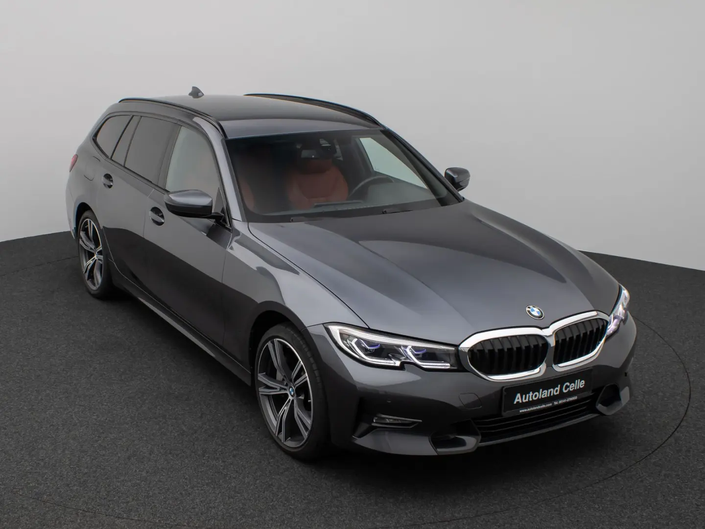 330i xD SportLine Laser DAB HiFi PDC AHK Komfort