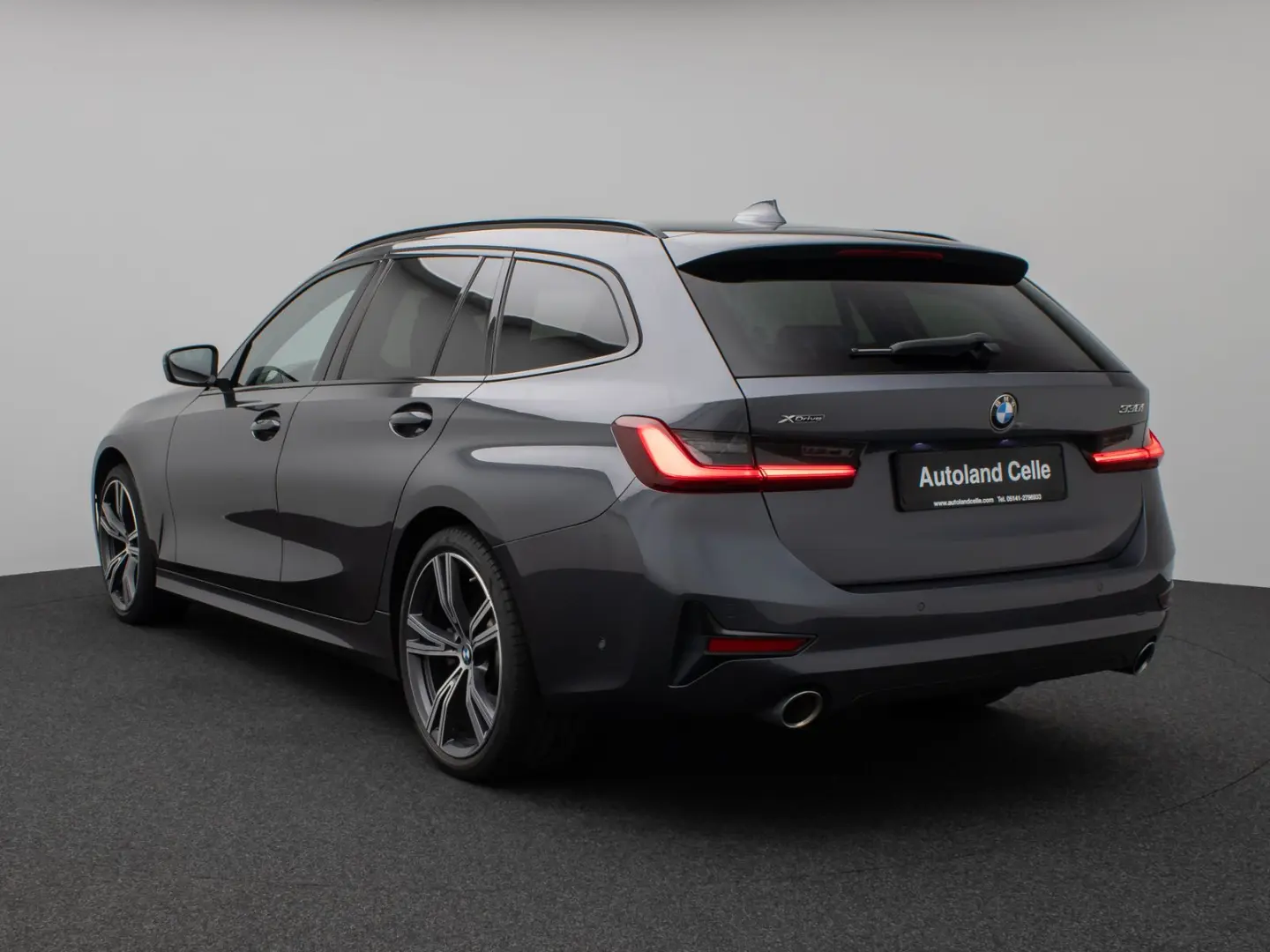330i xD SportLine Laser DAB HiFi PDC AHK Komfort