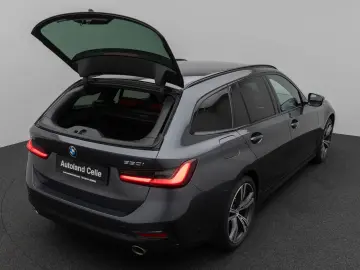 330i xD SportLine Laser DAB HiFi PDC AHK Komfort