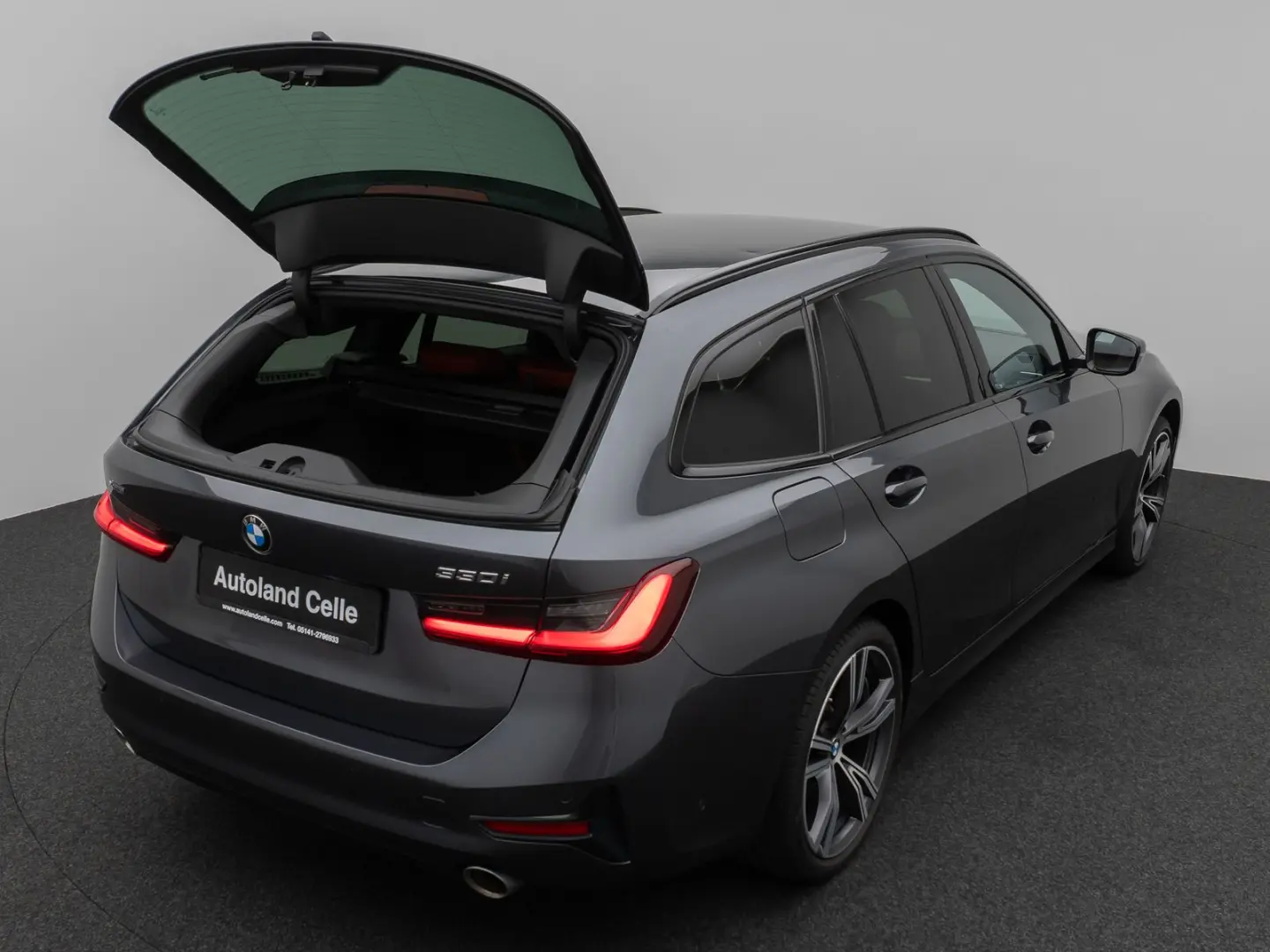 330i xD SportLine Laser DAB HiFi PDC AHK Komfort