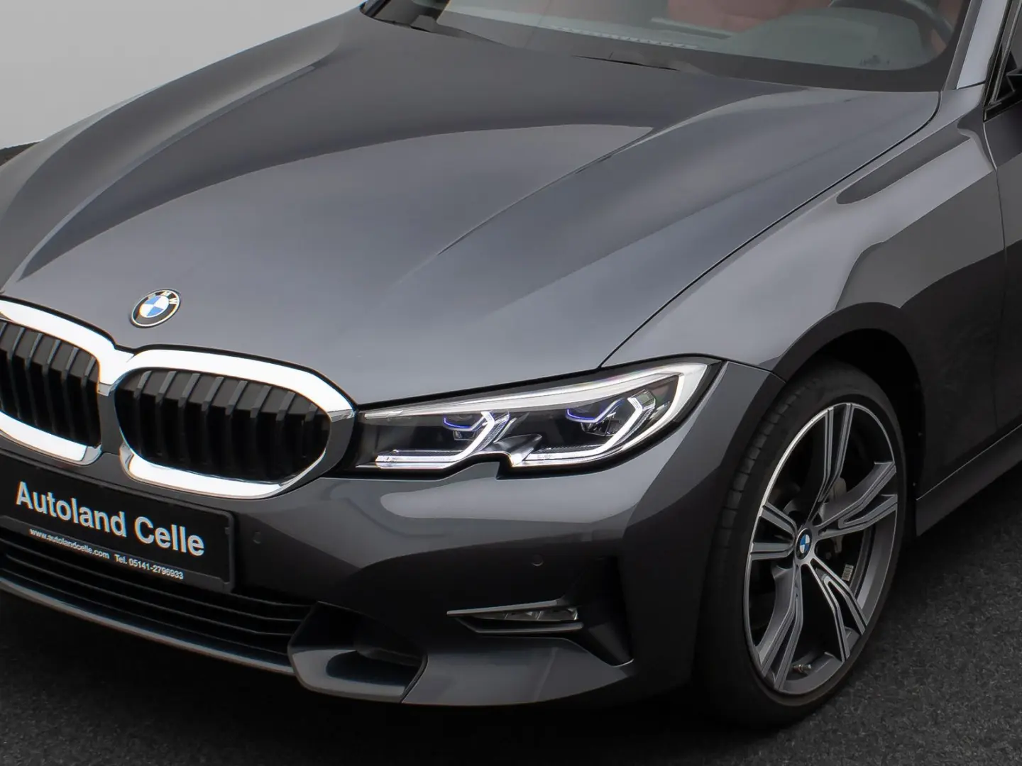 330i xD SportLine Laser DAB HiFi PDC AHK Komfort