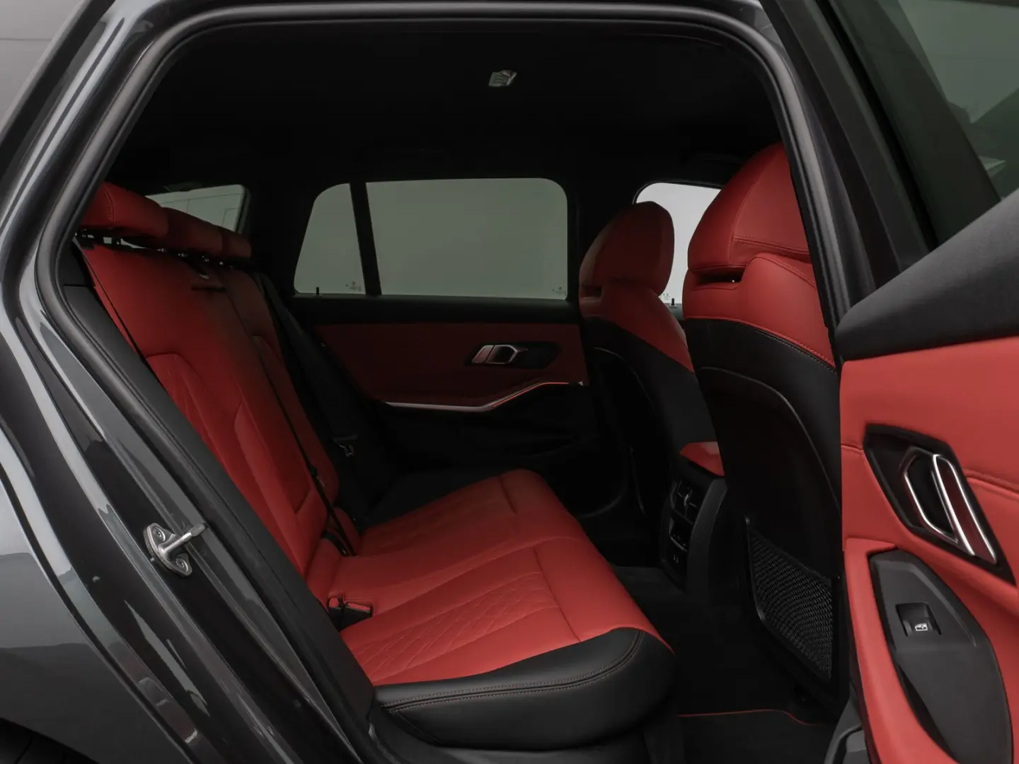 330i xD SportLine Laser DAB HiFi PDC AHK Komfort