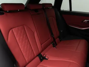 330i xD SportLine Laser DAB HiFi PDC AHK Komfort