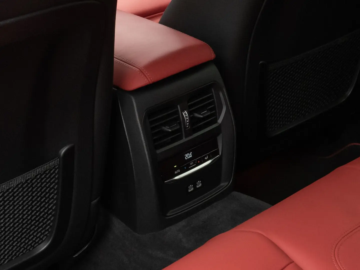 330i xD SportLine Laser DAB HiFi PDC AHK Komfort