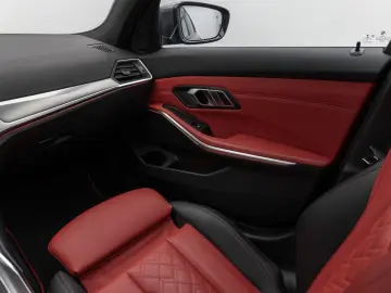 330i xD SportLine Laser DAB HiFi PDC AHK Komfort