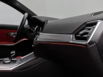 330i xD SportLine Laser DAB HiFi PDC AHK Komfort