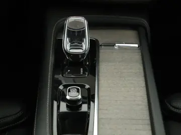 XC90