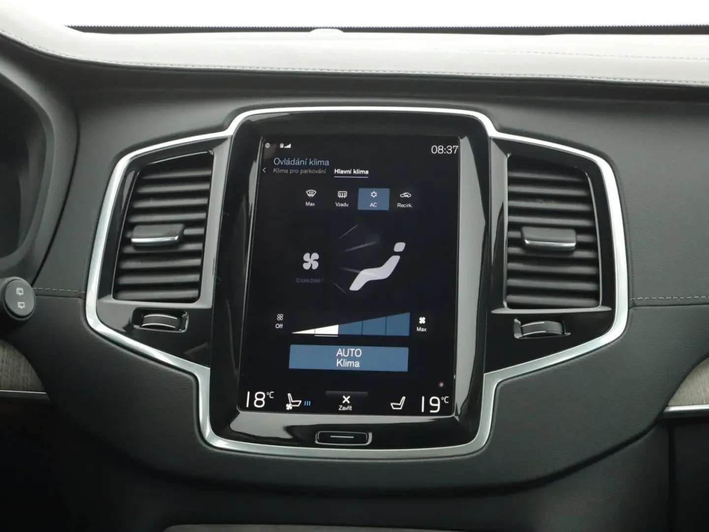 XC90