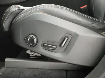 XC90