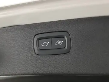 XC90