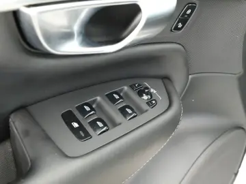 XC90
