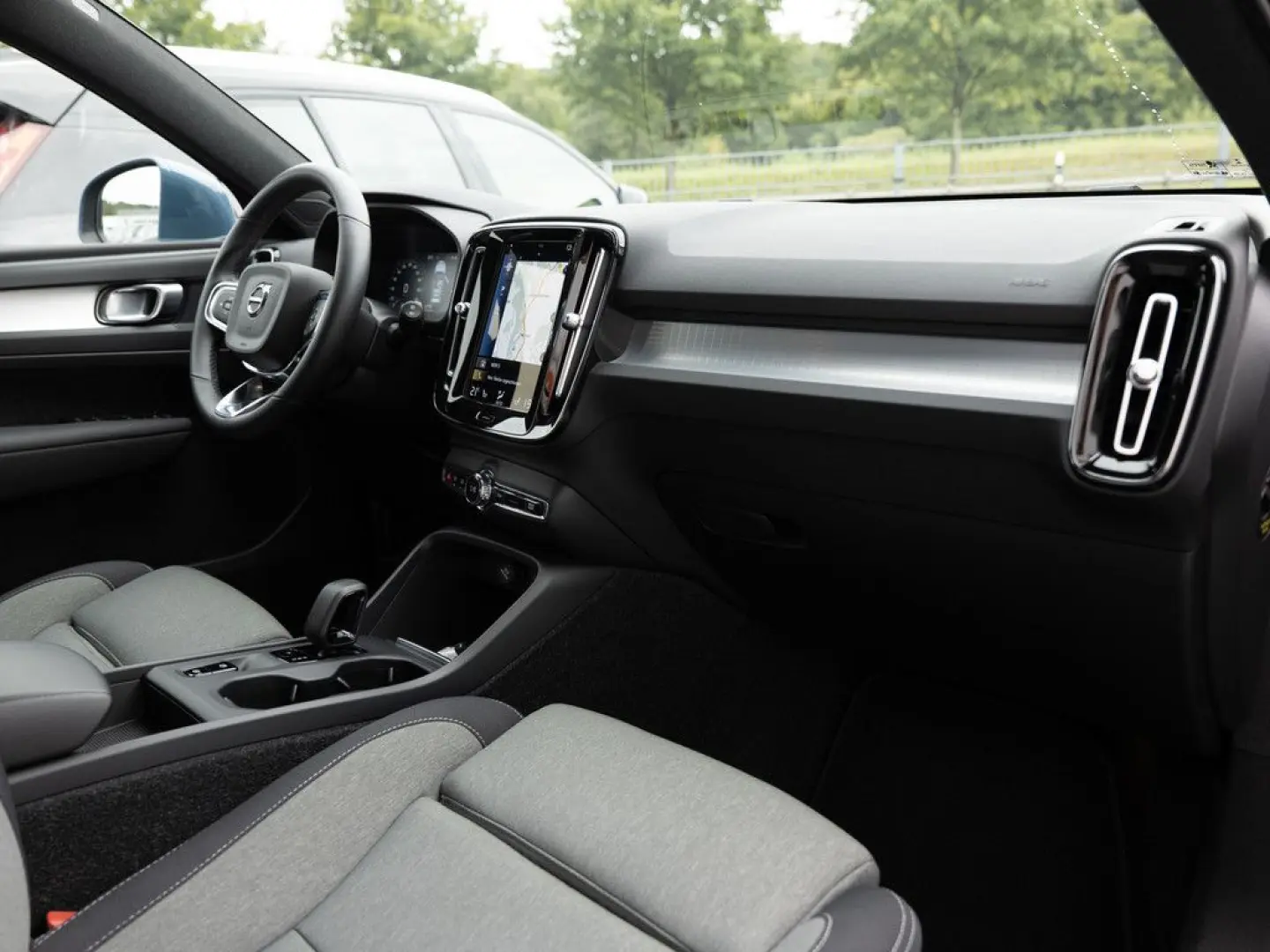 XC40 T4 Recharge DKG Core