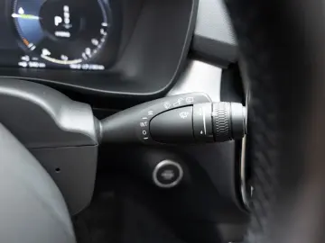 XC40 T4 Recharge DKG Core