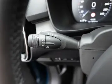 XC40 T4 Recharge DKG Core