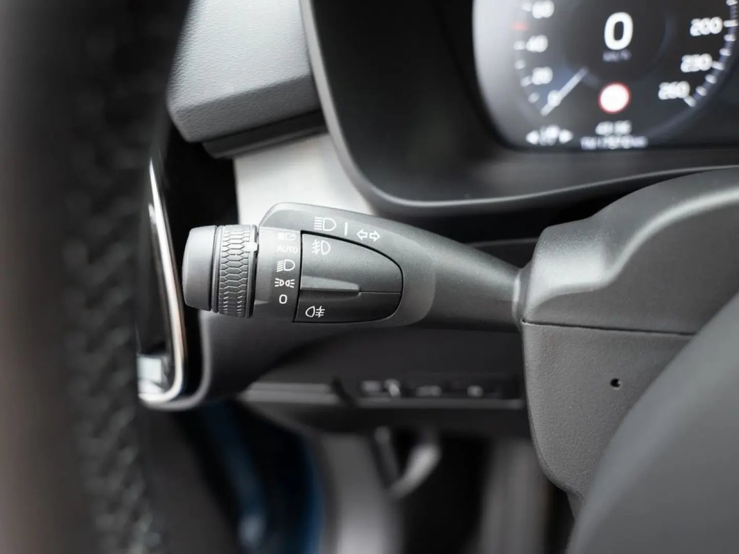 XC40 T4 Recharge DKG Core