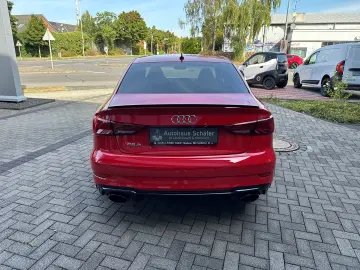 RS3 Lim. Quattro AD El. Panodach Navi Leder Digi