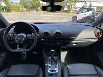 RS3 Lim. Quattro AD El. Panodach Navi Leder Digi