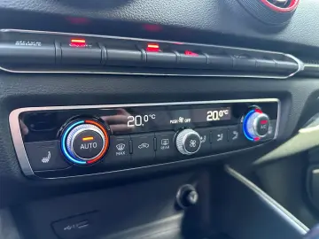 RS3 Lim. Quattro AD El. Panodach Navi Leder Digi