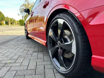 RS3 Lim. Quattro AD El. Panodach Navi Leder Digi