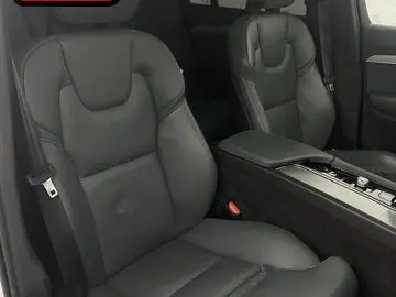 XC90 B5 AWD 7SITZ+PANO+STANDHZG+AHK+VOLL-LED+