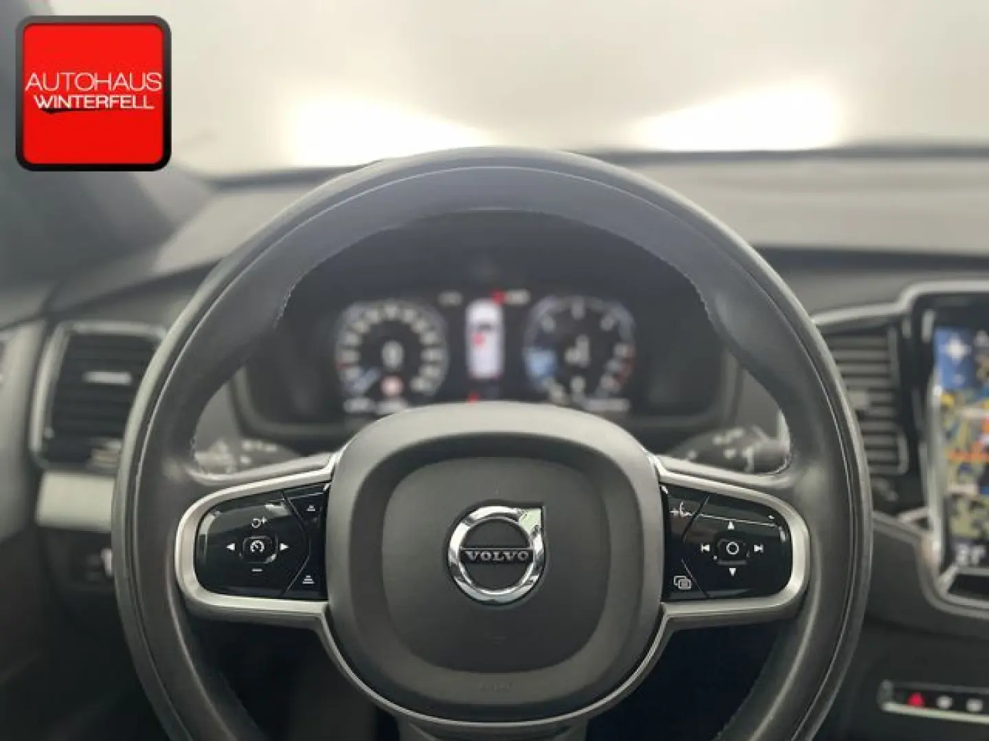 XC90 B5 AWD 7SITZ+PANO+STANDHZG+AHK+VOLL-LED+
