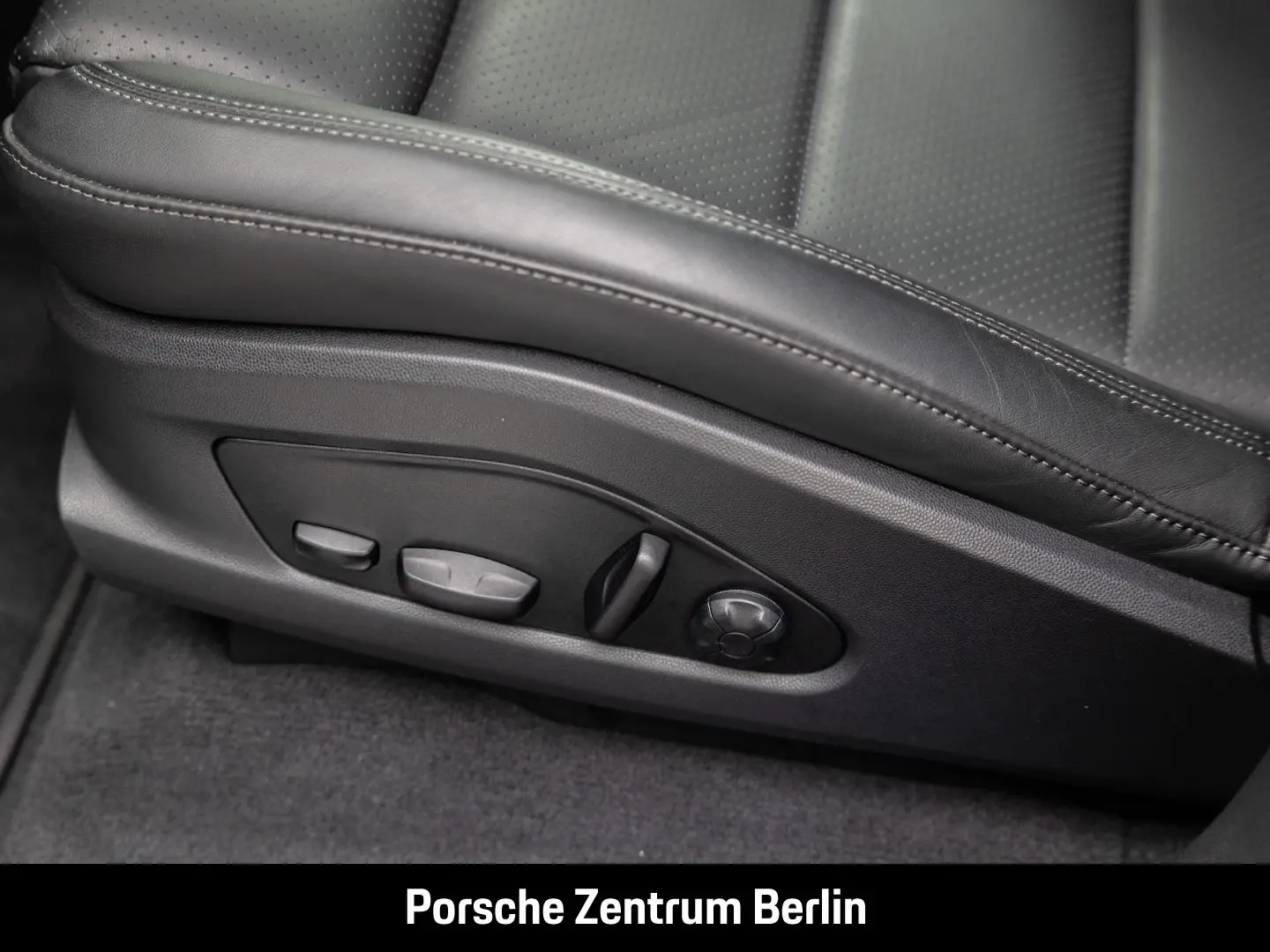 Macan 4 Surround-View InnoDrive Luftfederung
