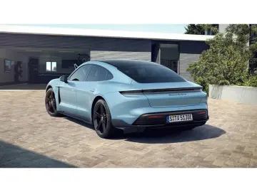 Taycan Turbo S Burmester Beifahrerdisplay PCCB