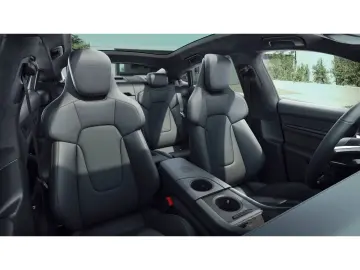 Taycan Turbo S Burmester Beifahrerdisplay PCCB