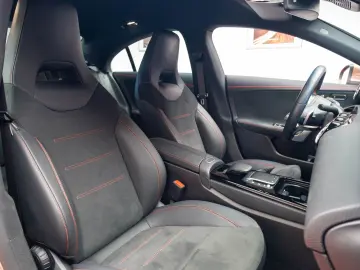 Mercedes Benz CLA 250e AMG