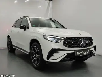 GLC 300 e 4M +AMG+NIGHT+AHK+DISTRONI+MEMORY+KAM+
