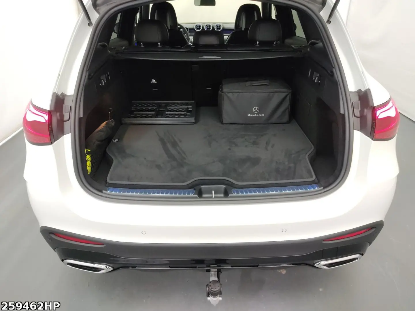 GLC 300 e 4M +AMG+NIGHT+AHK+DISTRONI+MEMORY+KAM+