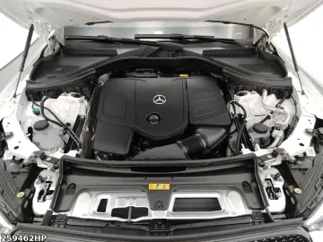 GLC 300 e 4M +AMG+NIGHT+AHK+DISTRONI+MEMORY+KAM+