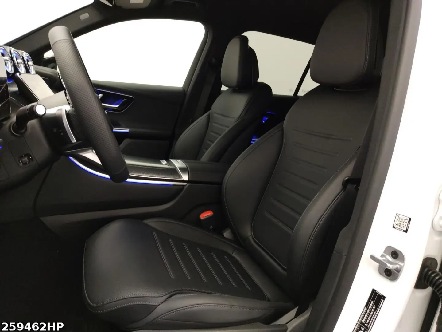 GLC 300 e 4M +AMG+NIGHT+AHK+DISTRONI+MEMORY+KAM+