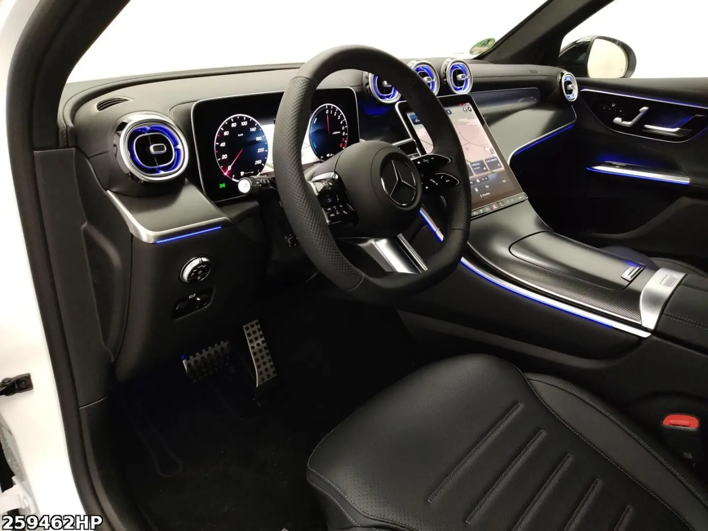 GLC 300 e 4M +AMG+NIGHT+AHK+DISTRONI+MEMORY+KAM+