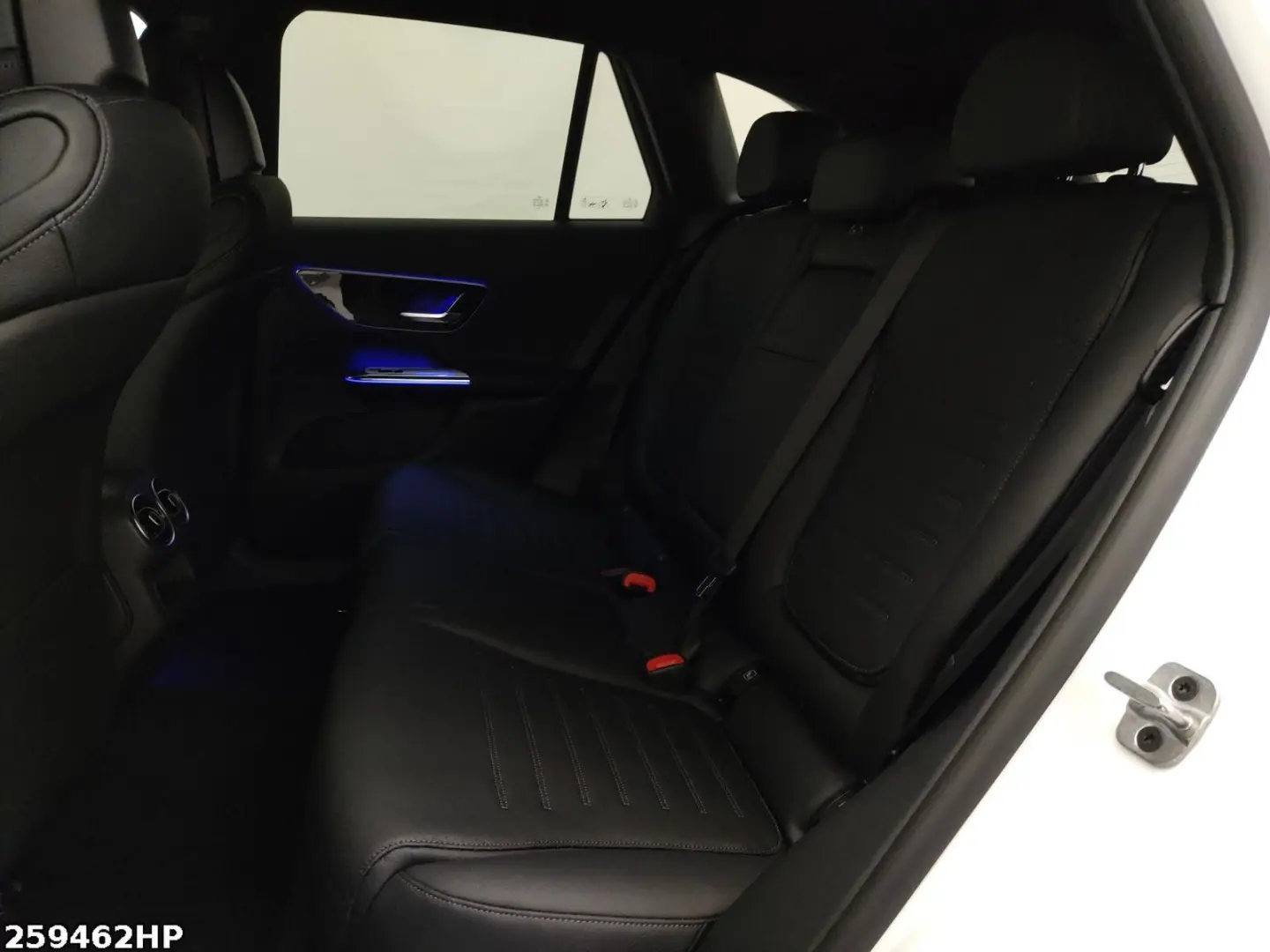 GLC 300 e 4M +AMG+NIGHT+AHK+DISTRONI+MEMORY+KAM+