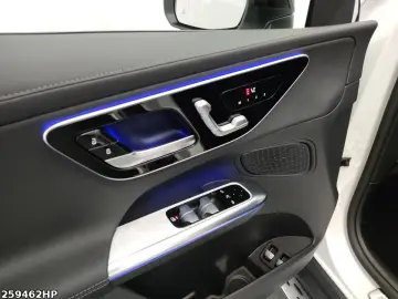 GLC 300 e 4M +AMG+NIGHT+AHK+DISTRONI+MEMORY+KAM+