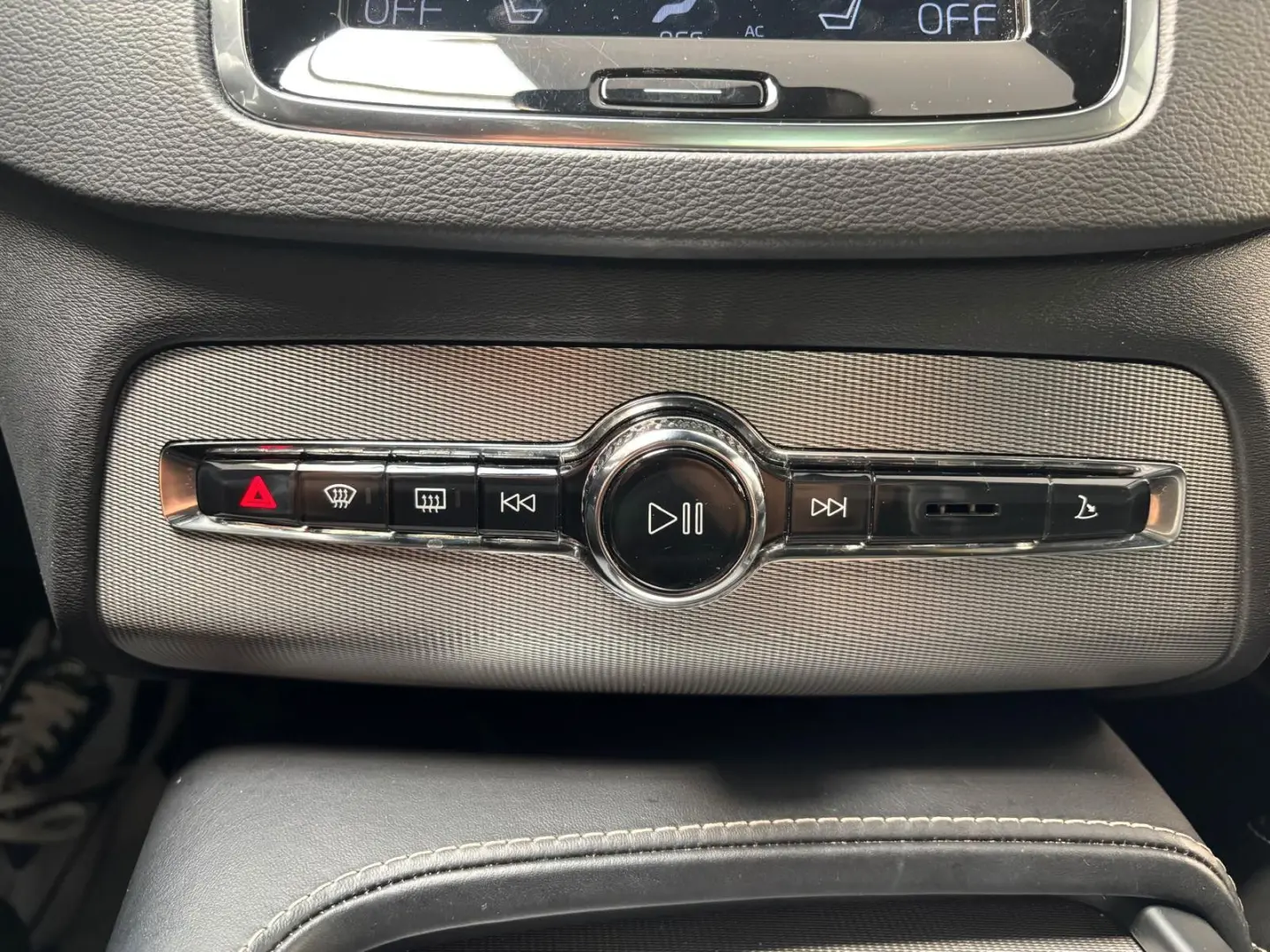 XC90 R Design AWD 360GRAD PANO 7-SITZER XENIUM-P
