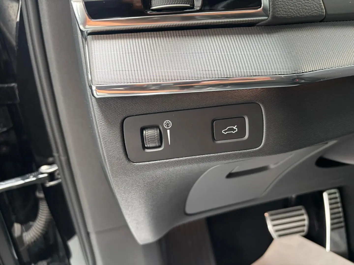 XC90 R Design AWD 360GRAD PANO 7-SITZER XENIUM-P