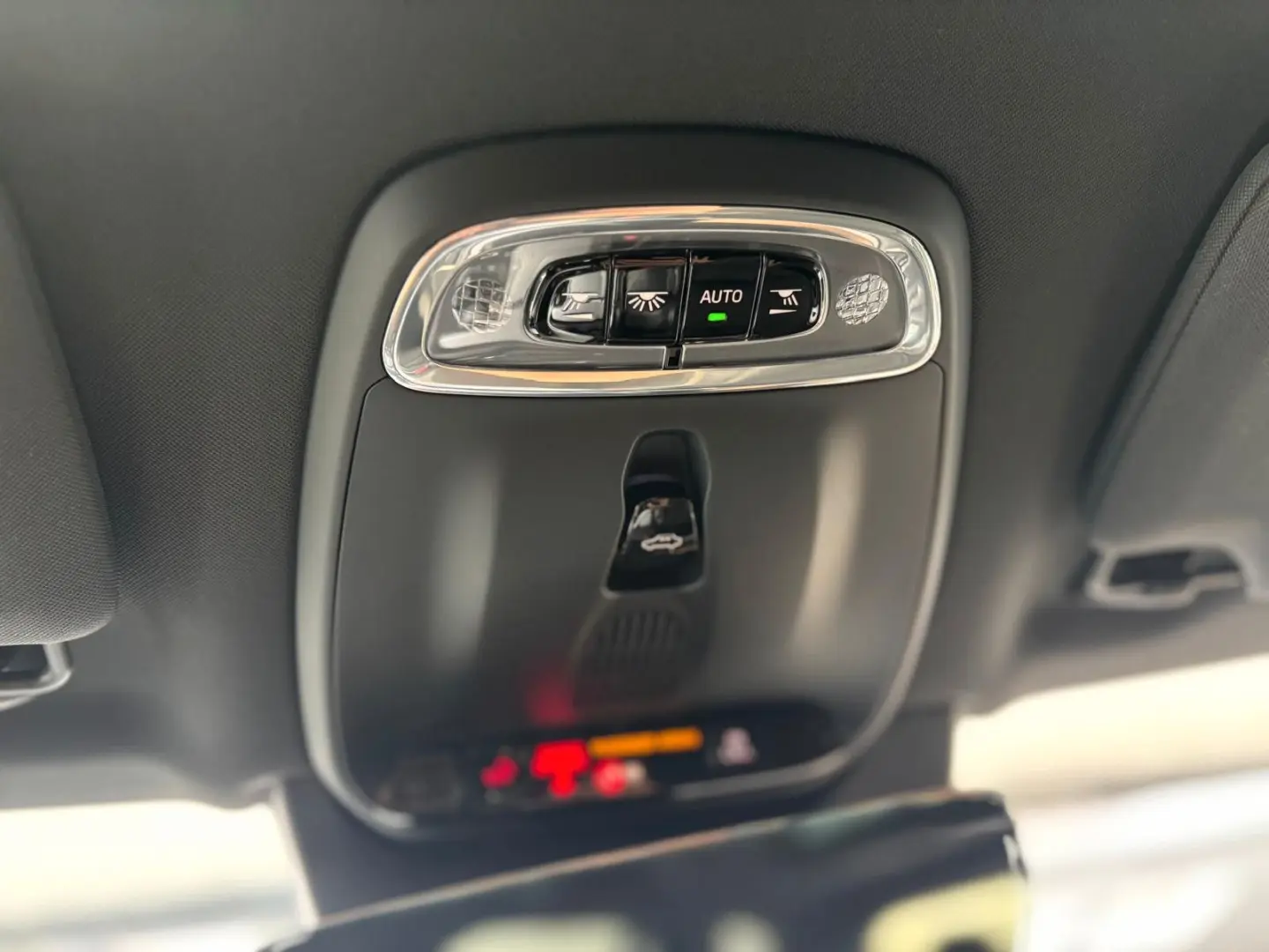 XC90 R Design AWD 360GRAD PANO 7-SITZER XENIUM-P